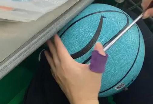 篮球用什么胶水粘2